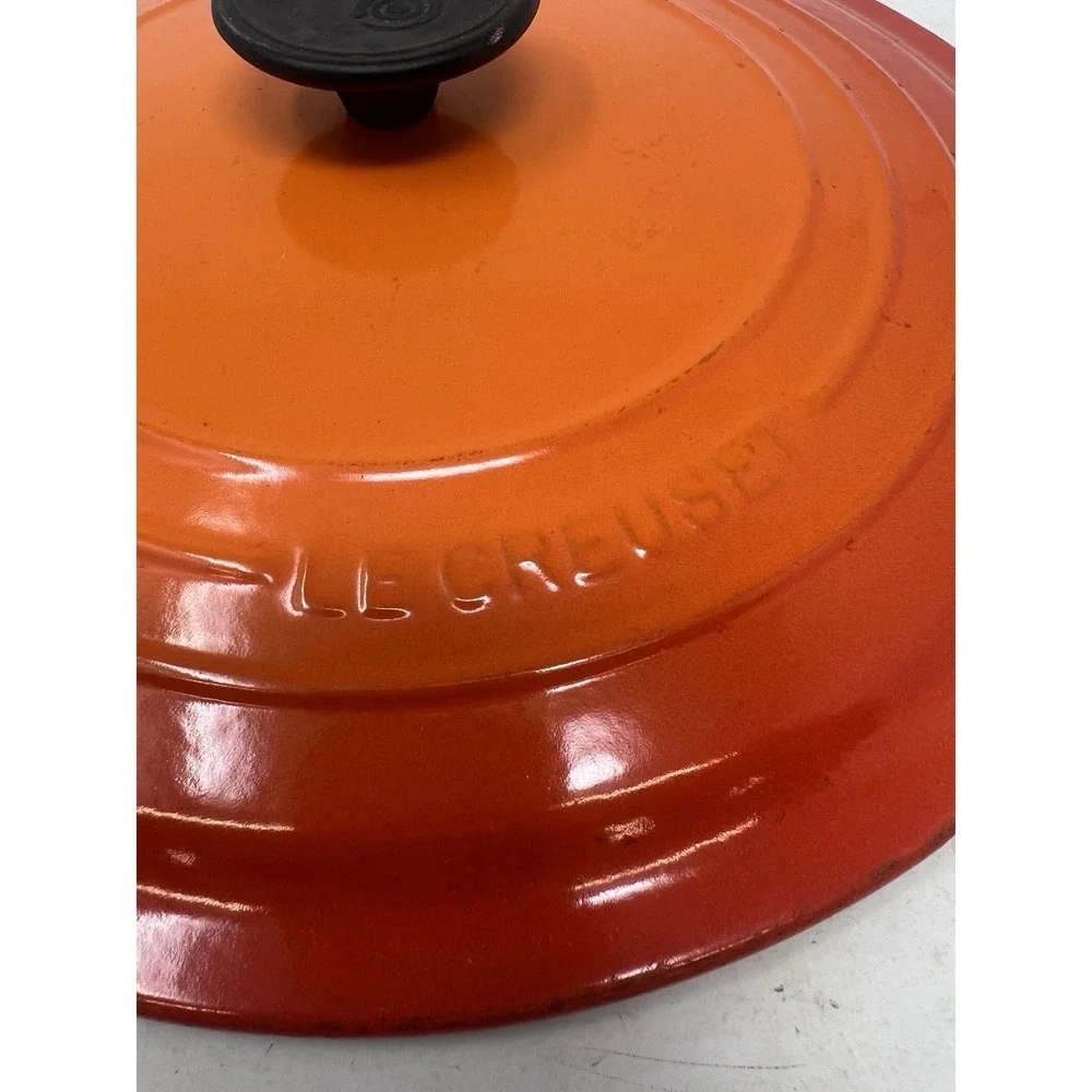 Le Creuset Dutch Oven ORANGE #28 7.25 Qt  11.5